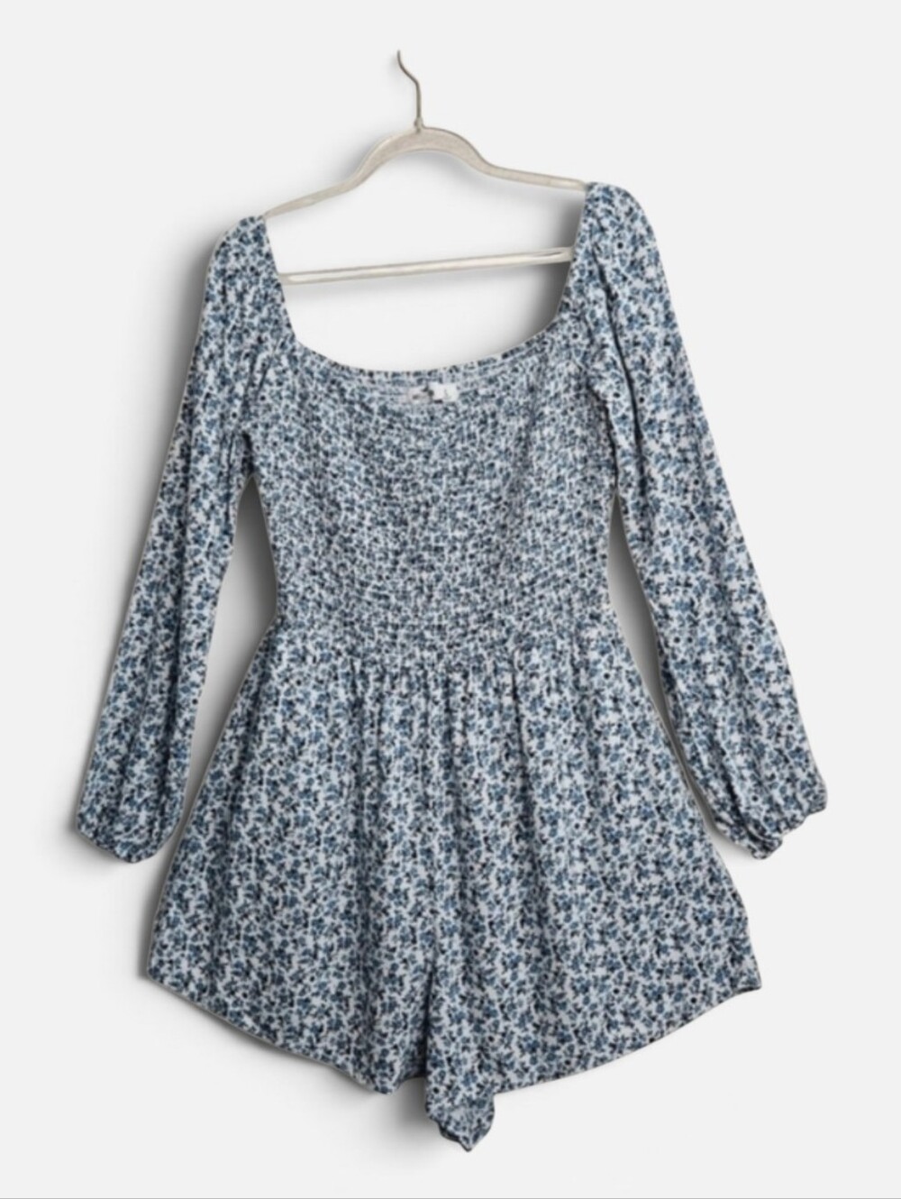 Hollister Blue Ditsy Floral Smocked Long-Sleeve Romper Size Large